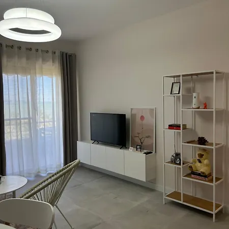 Apartment Qerret Sea View
